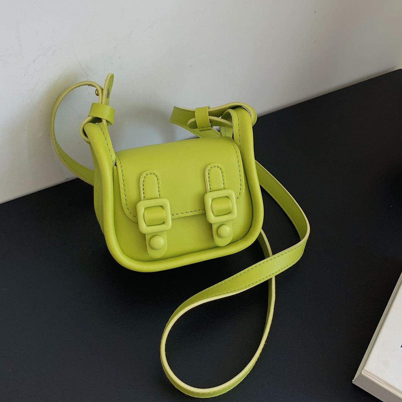 New Simple Fashion Retro Women's Bag