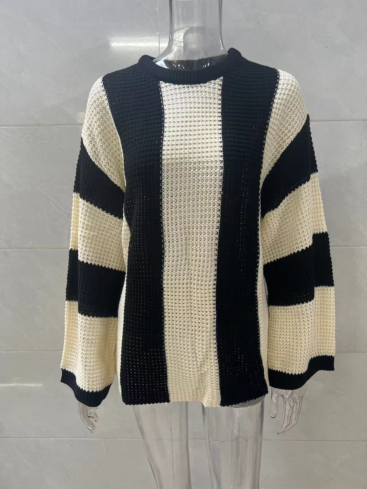 Women's Round Neck Striped Knitted Sweater