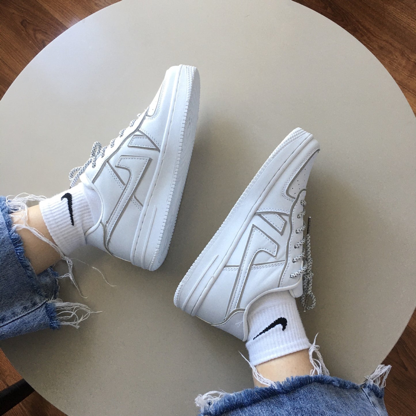 Reflective White Shoes For Men And Women Sneaker