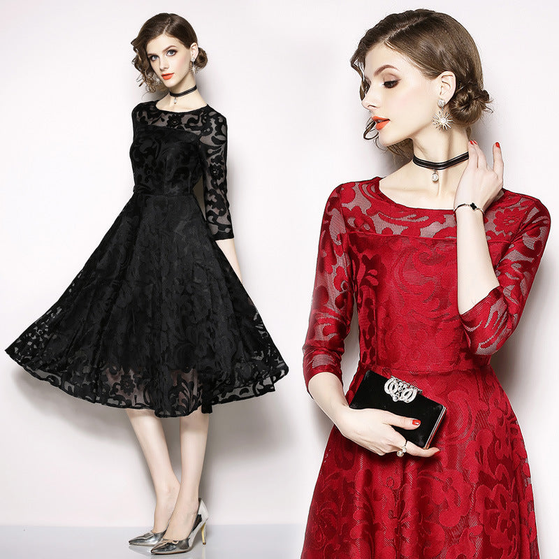 Slim-fit Slimming Solid Color Round Neck Mid-length Lace