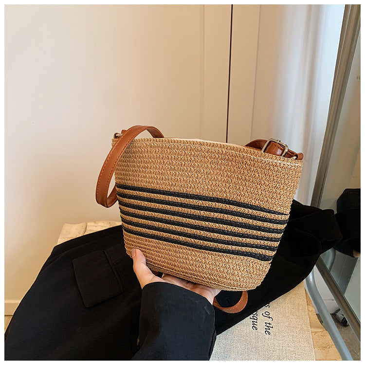 Women's Fashion New Retro Woven Bag