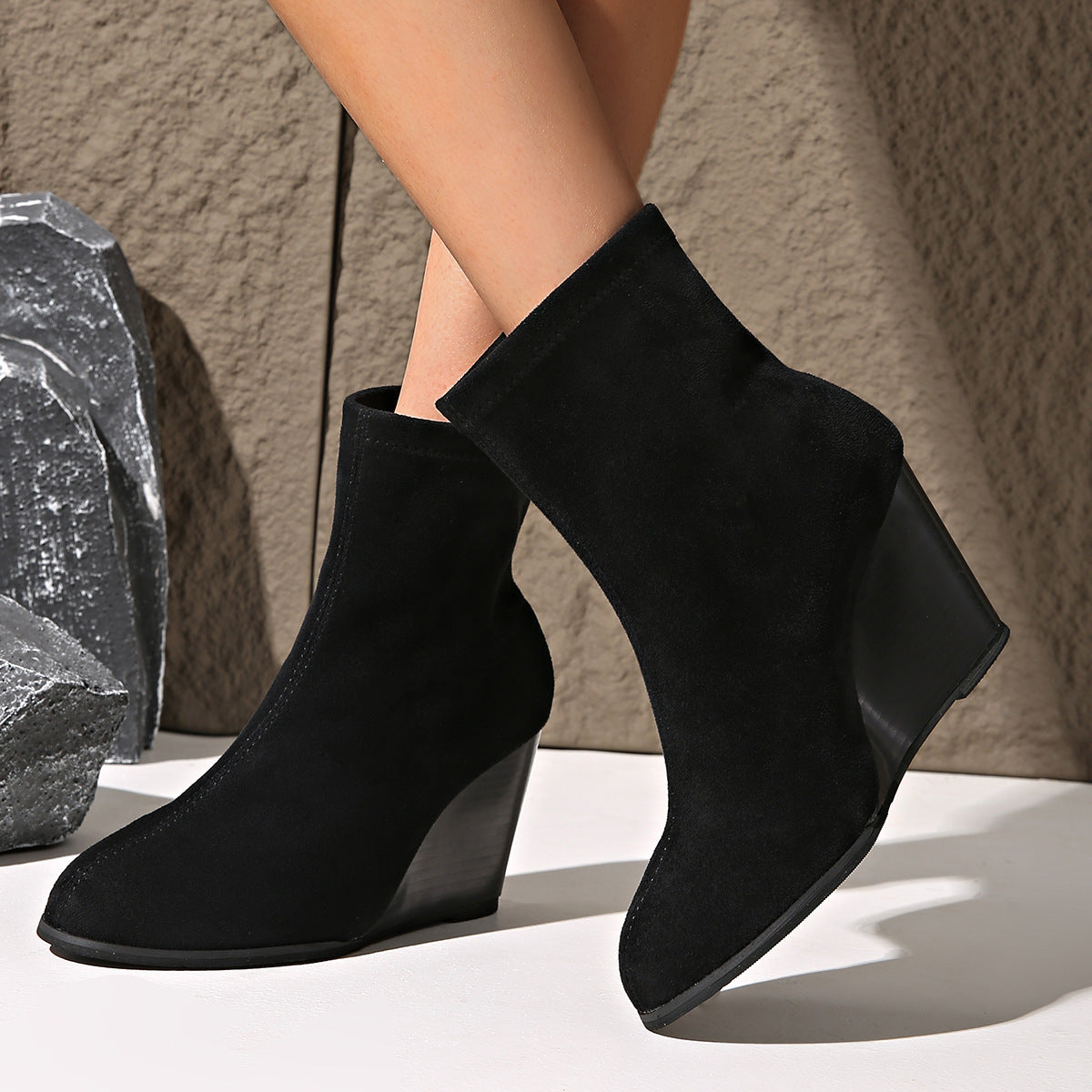 Fashion Thick-soled Wedges Boots Winter Suede Height-increasing Shoes Warm Solid Ankle Boot