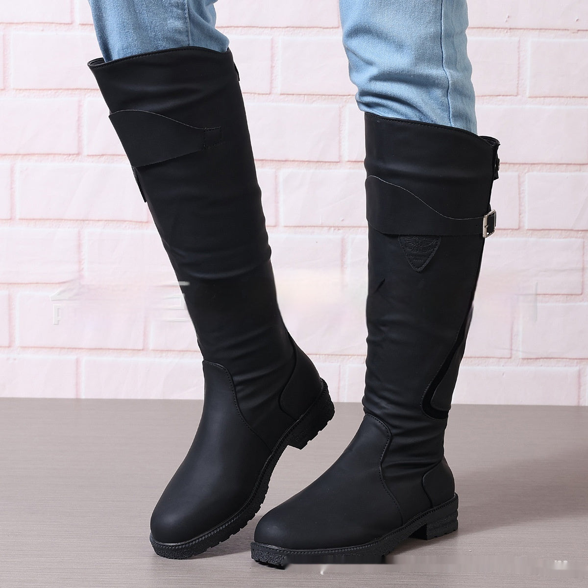 Flat Bottom Plus Size Women's Leather Boots