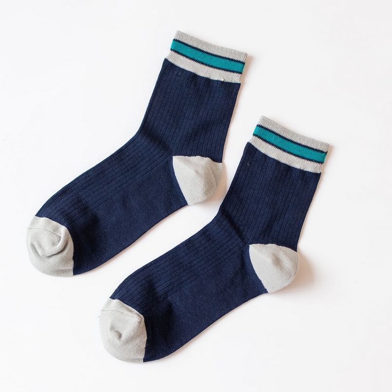 Running Rivers And Lakes Stall Product Model Cheap Cotton Socks