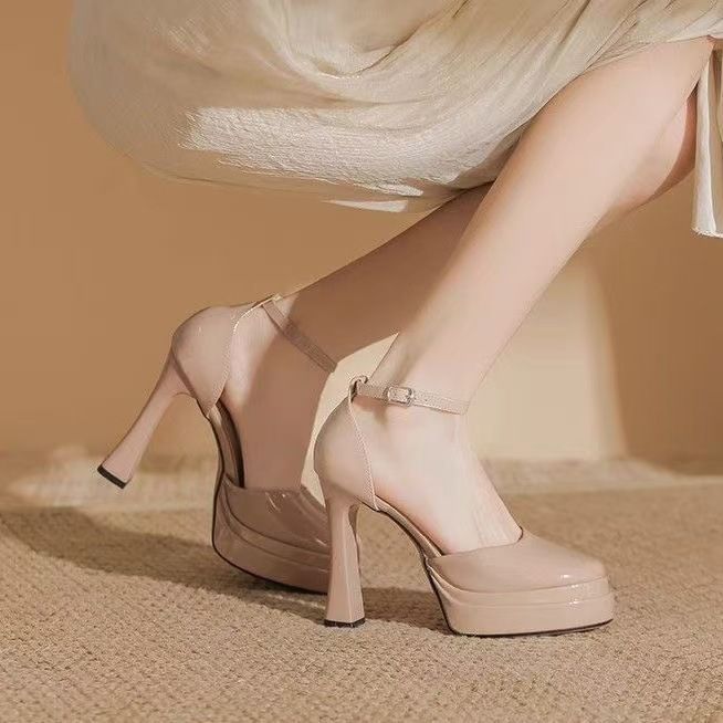 Small-sized Height Increasing Slim Fit High Heels