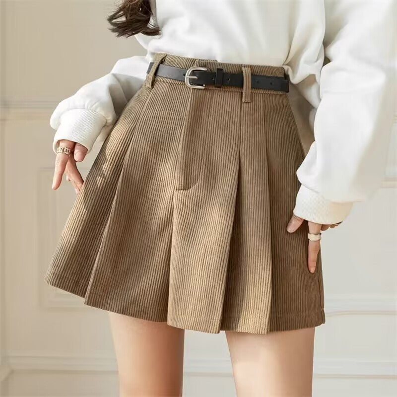 Corduroy Pleated Slim Casual Wide-leg Shorts Women